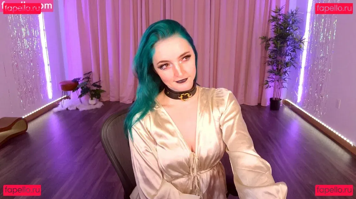 Littlesiha Onlyfans Photo Gallery 