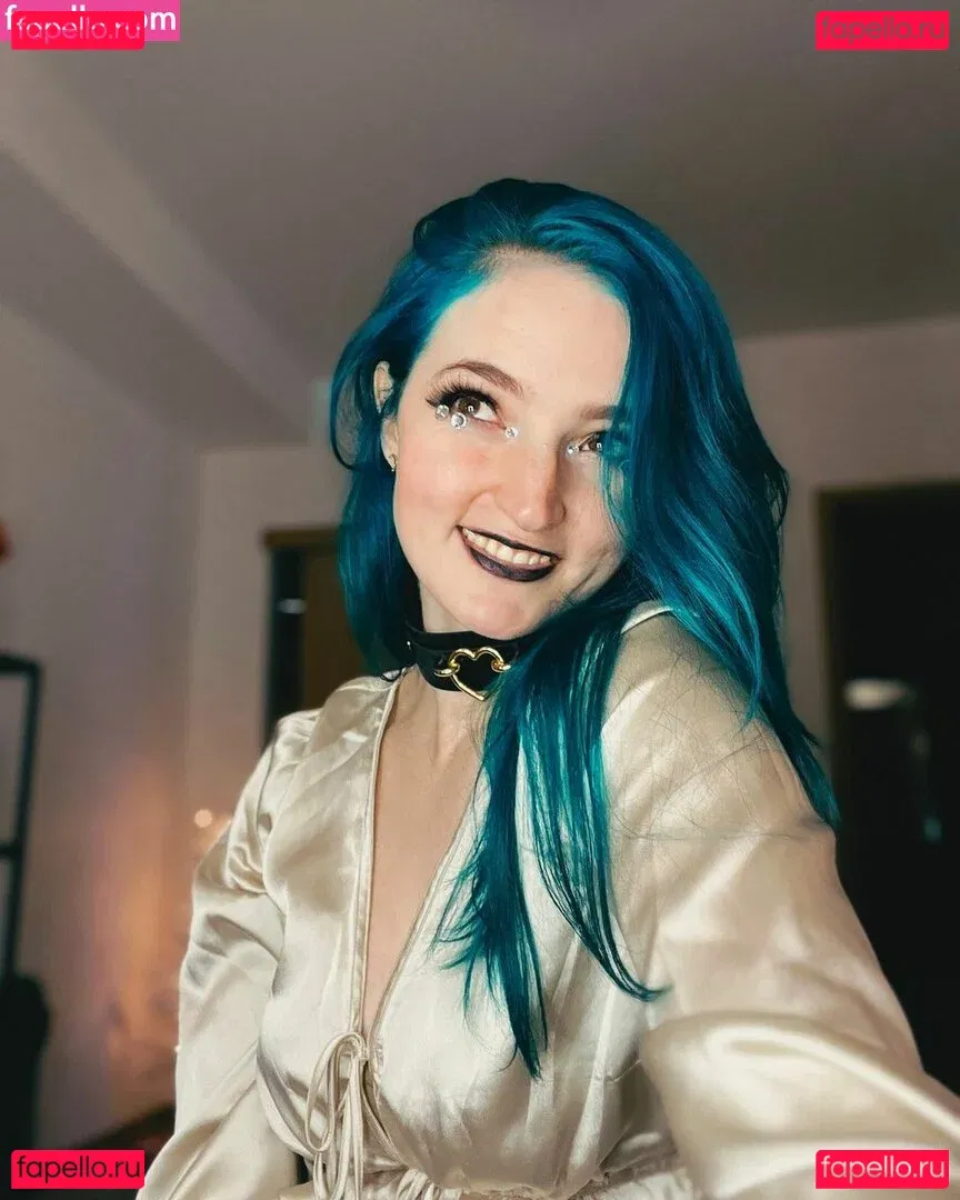 Littlesiha Onlyfans Photo Gallery 