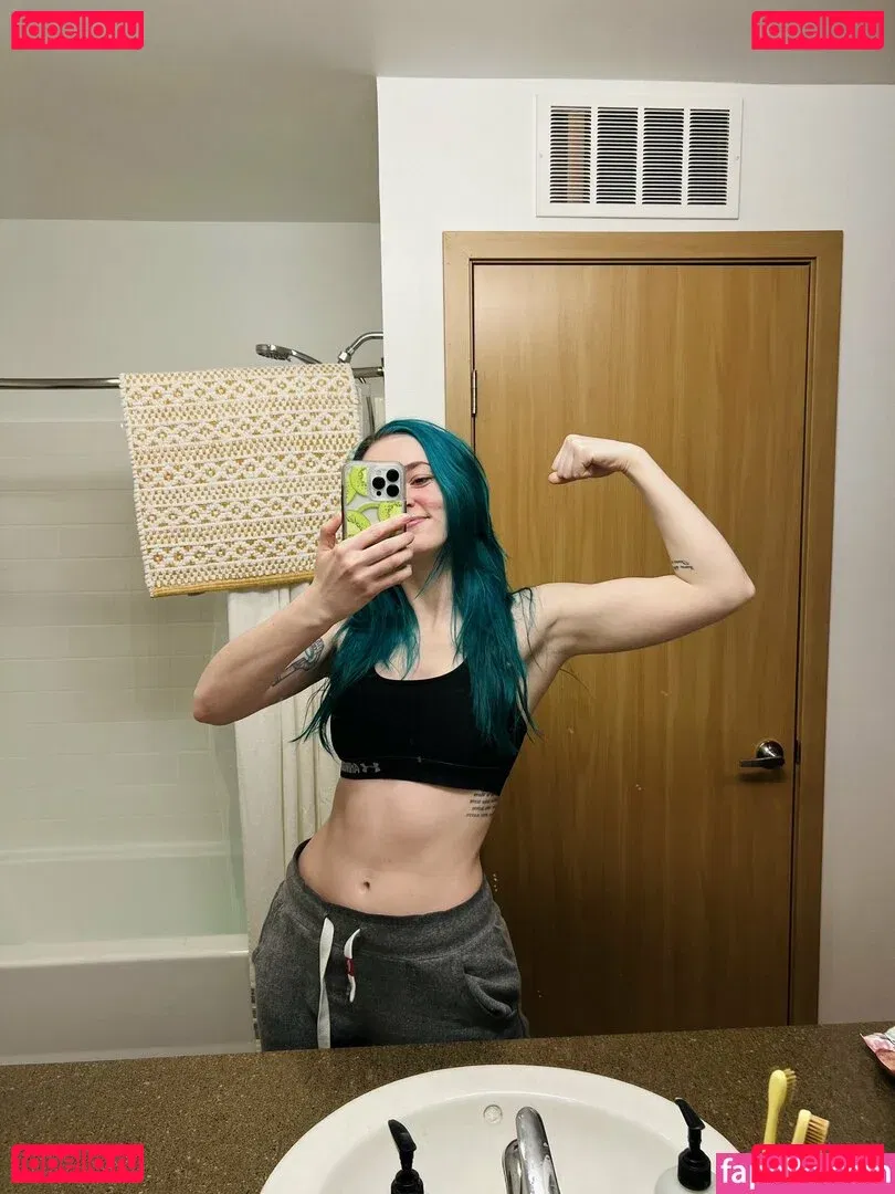 Littlesiha Onlyfans Photo Gallery 