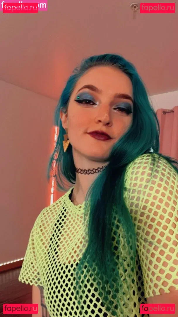 Littlesiha Onlyfans Photo Gallery 