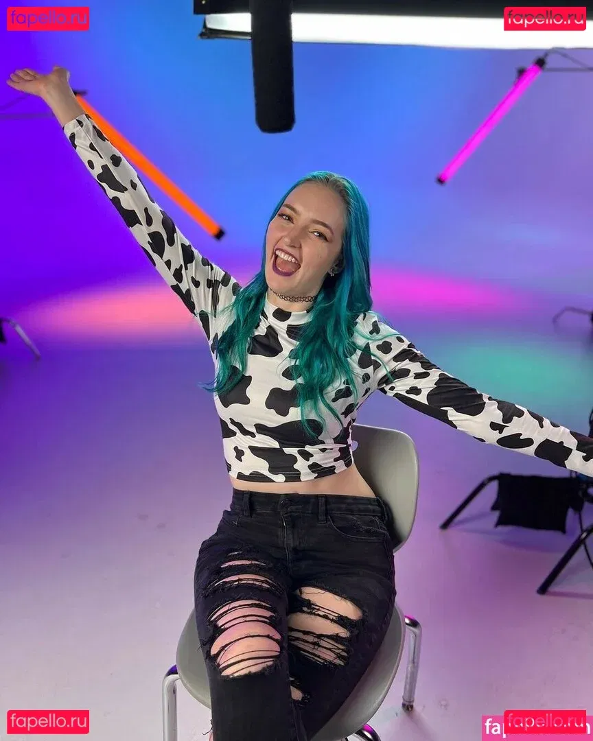 Littlesiha Onlyfans Photo Gallery 