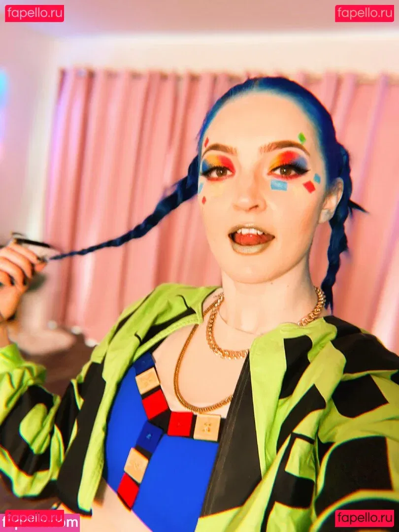 Littlesiha Onlyfans Photo Gallery 