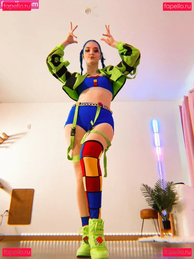 Littlesiha Onlyfans Photo Gallery 