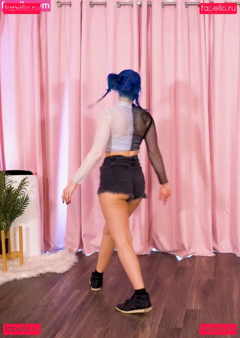 Littlesiha Onlyfans Photo Gallery 