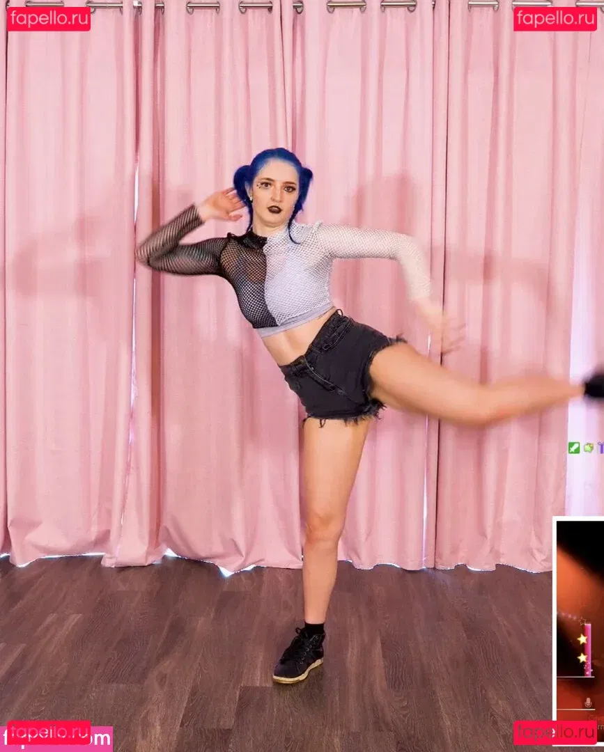 Littlesiha Onlyfans Photo Gallery 