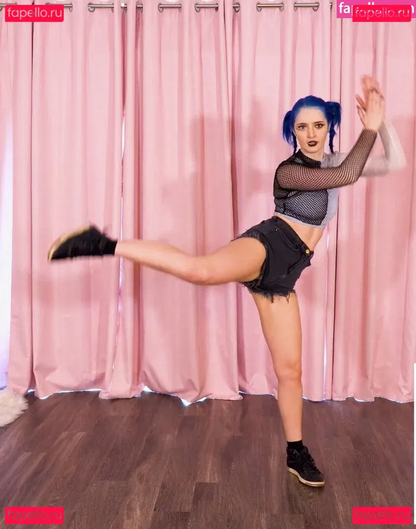 Littlesiha Onlyfans Photo Gallery 