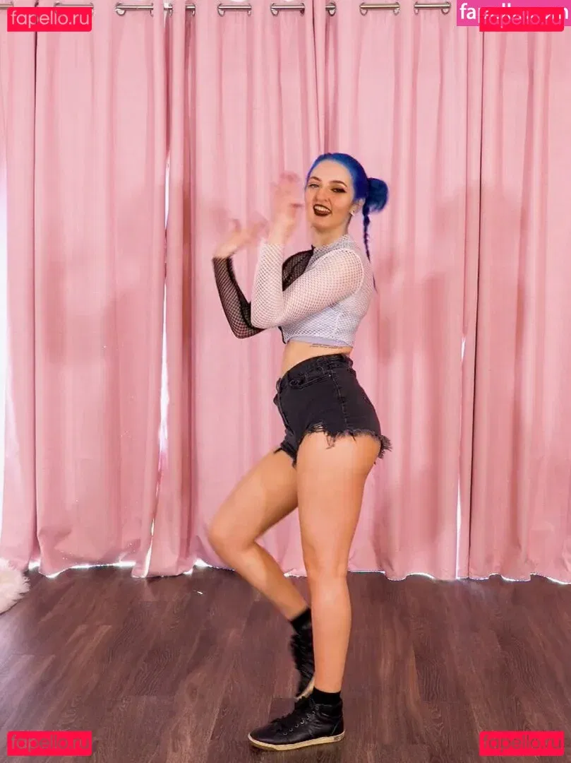 Littlesiha Onlyfans Photo Gallery 