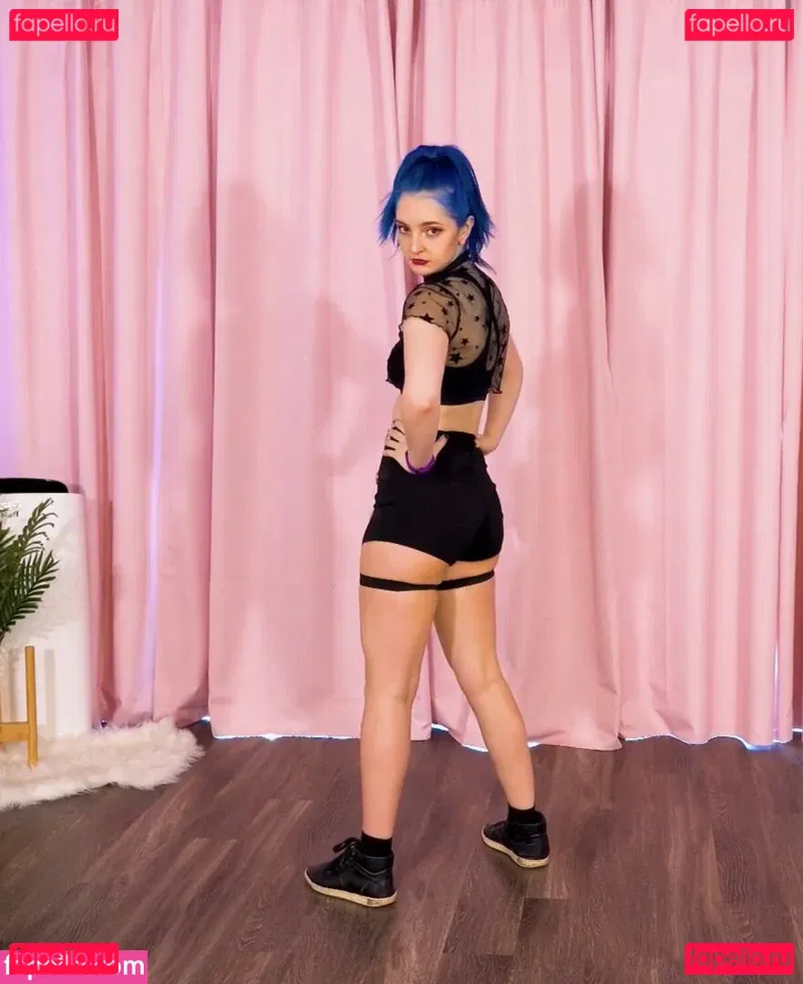 Littlesiha Onlyfans Photo Gallery 