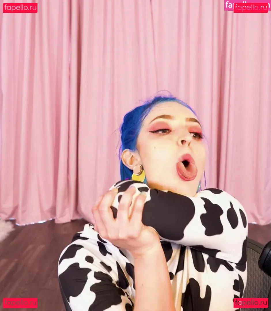 Littlesiha Onlyfans Photo Gallery 