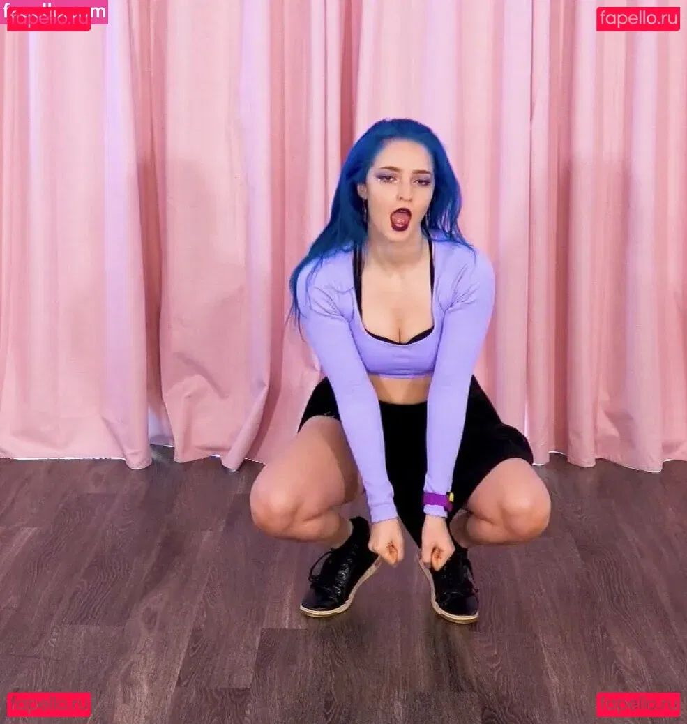 Littlesiha Onlyfans Photo Gallery 