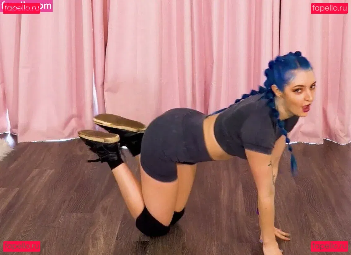 Littlesiha Onlyfans Photo Gallery 