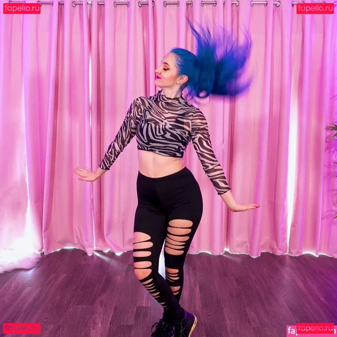 Littlesiha Onlyfans Photo Gallery 