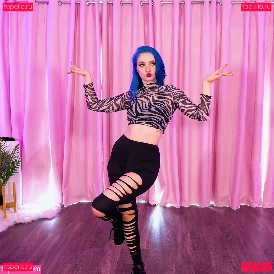 Littlesiha Onlyfans Photo Gallery 