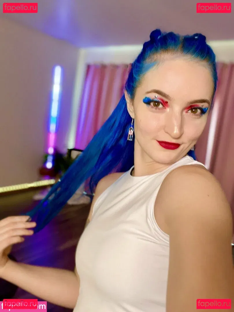 Littlesiha Onlyfans Photo Gallery 