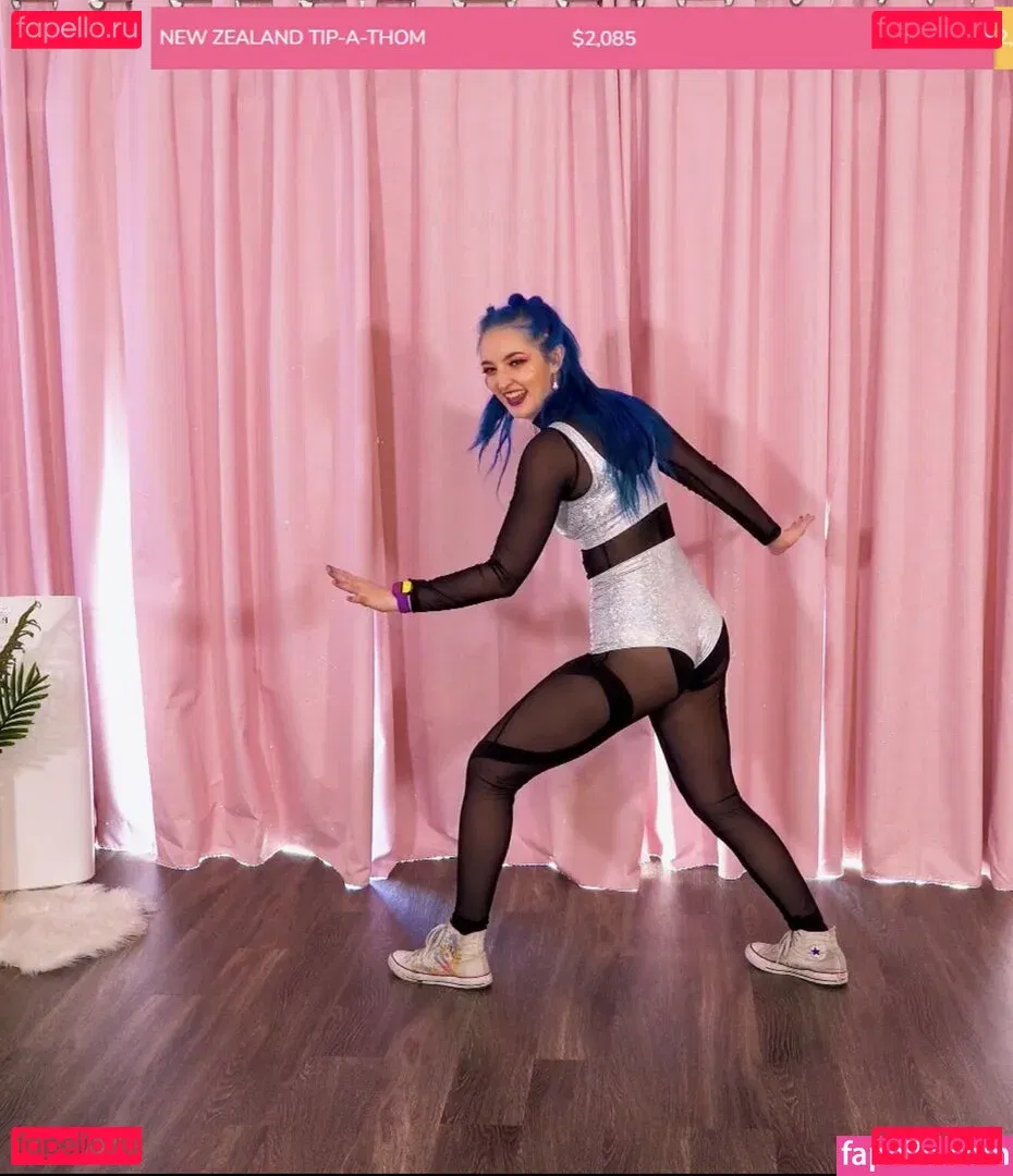 Littlesiha Onlyfans Photo Gallery 