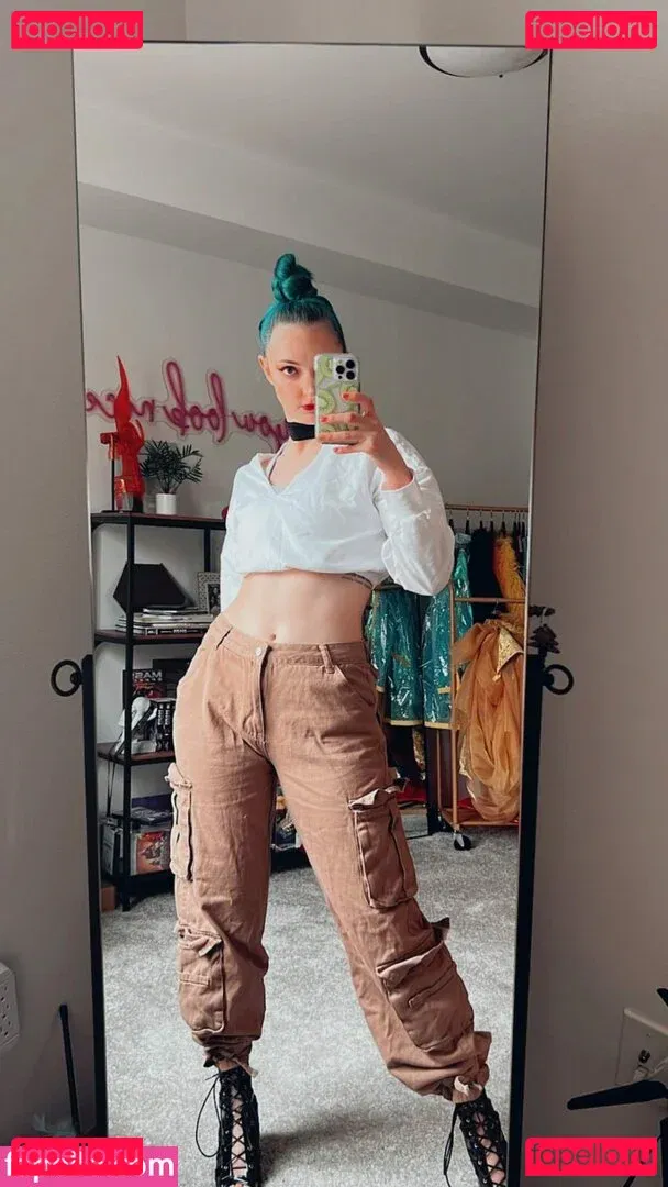 Littlesiha Onlyfans Photo Gallery 