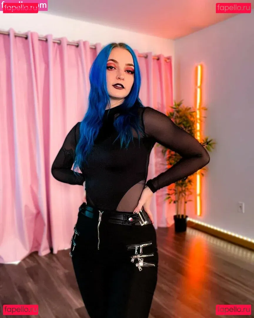 Littlesiha Onlyfans Photo Gallery 