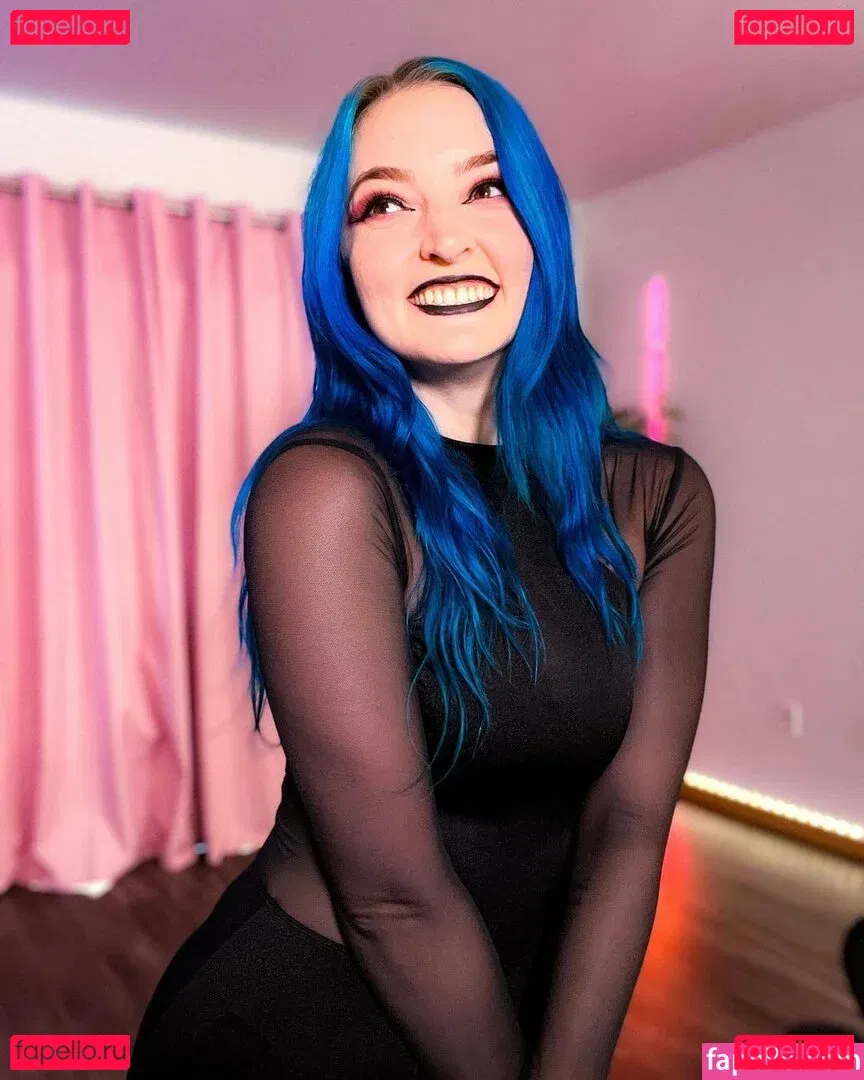 Littlesiha Onlyfans Photo Gallery 