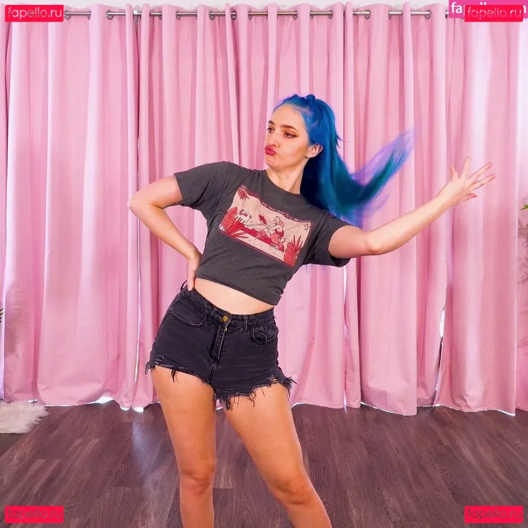 Littlesiha Onlyfans Photo Gallery 