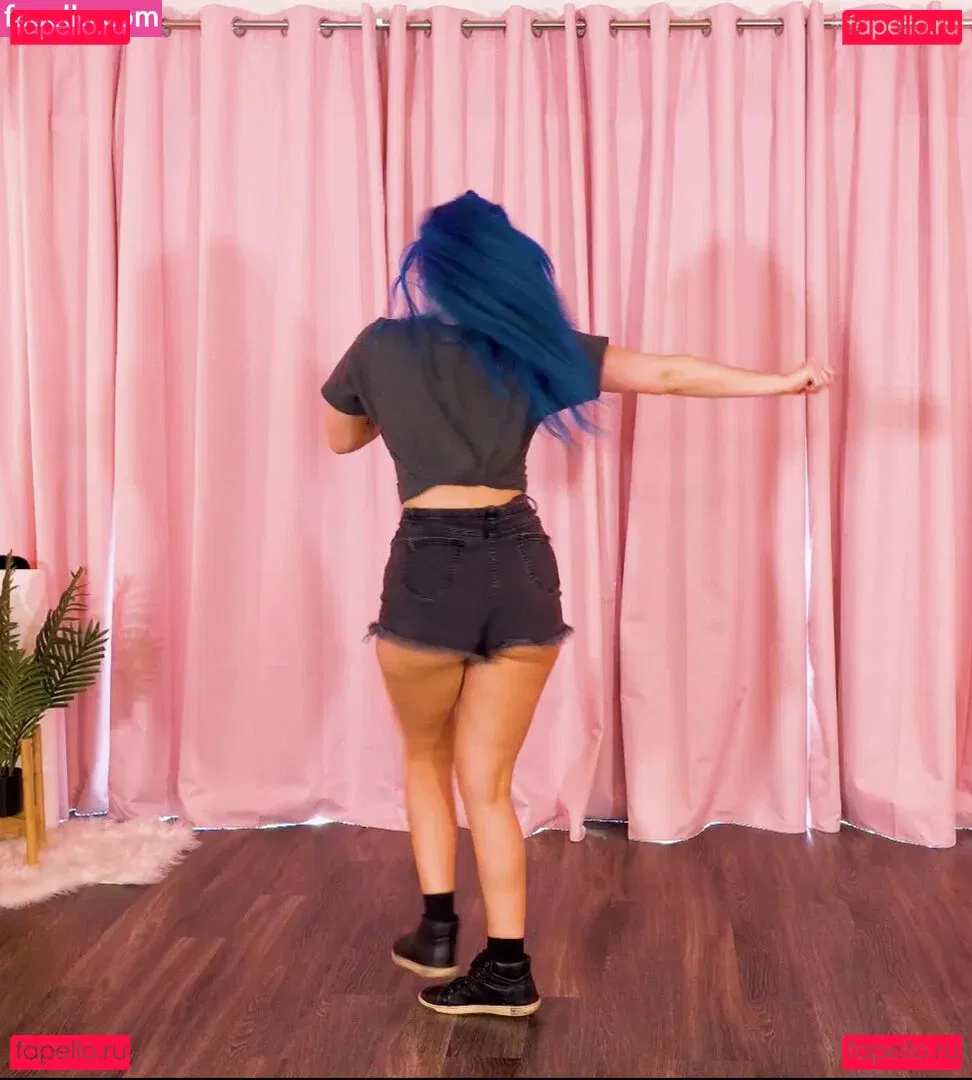 Littlesiha Onlyfans Photo Gallery 