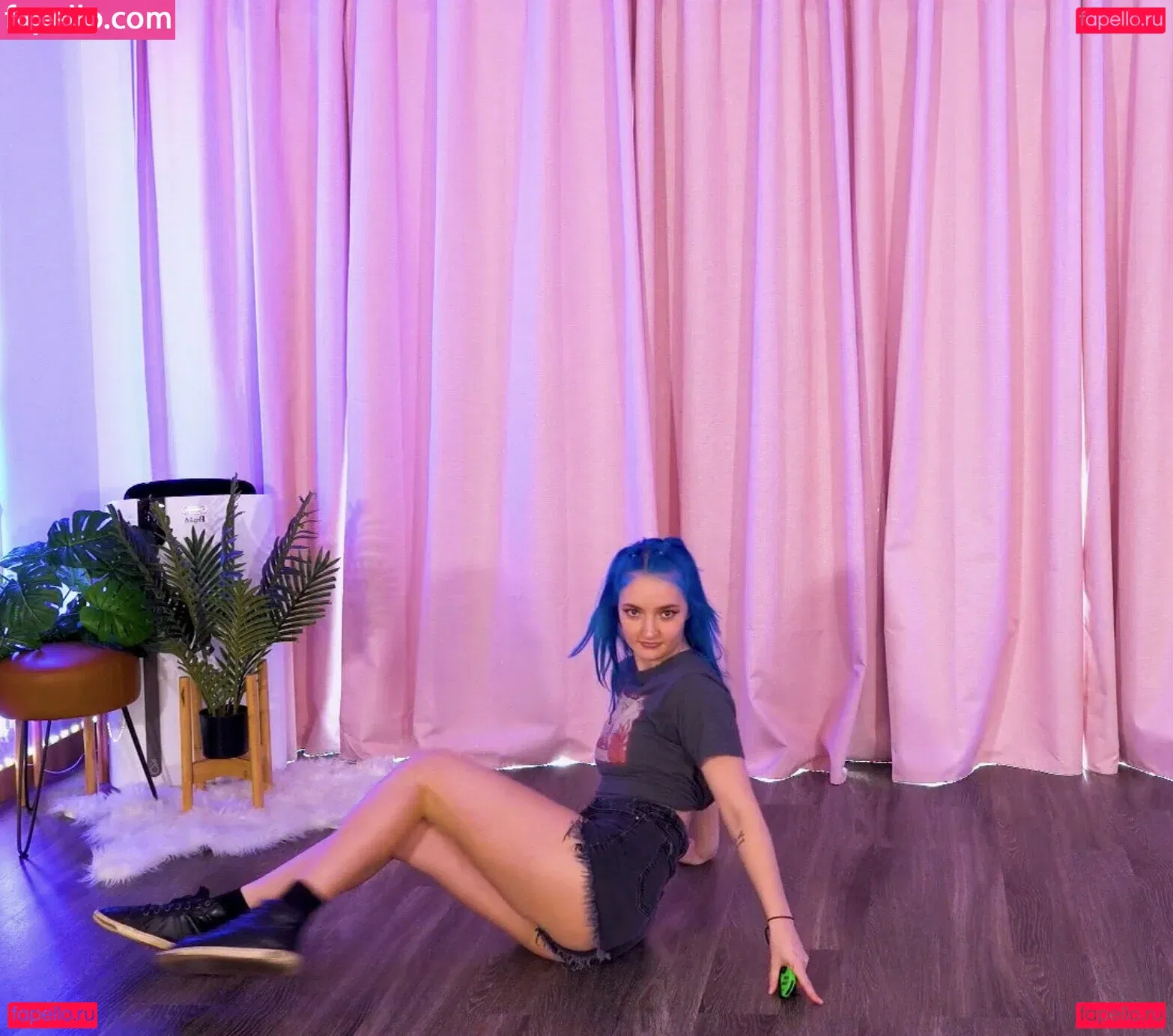 Littlesiha Onlyfans Photo Gallery 