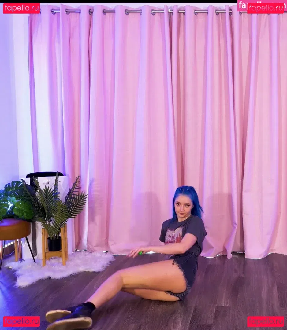 Littlesiha Onlyfans Photo Gallery 