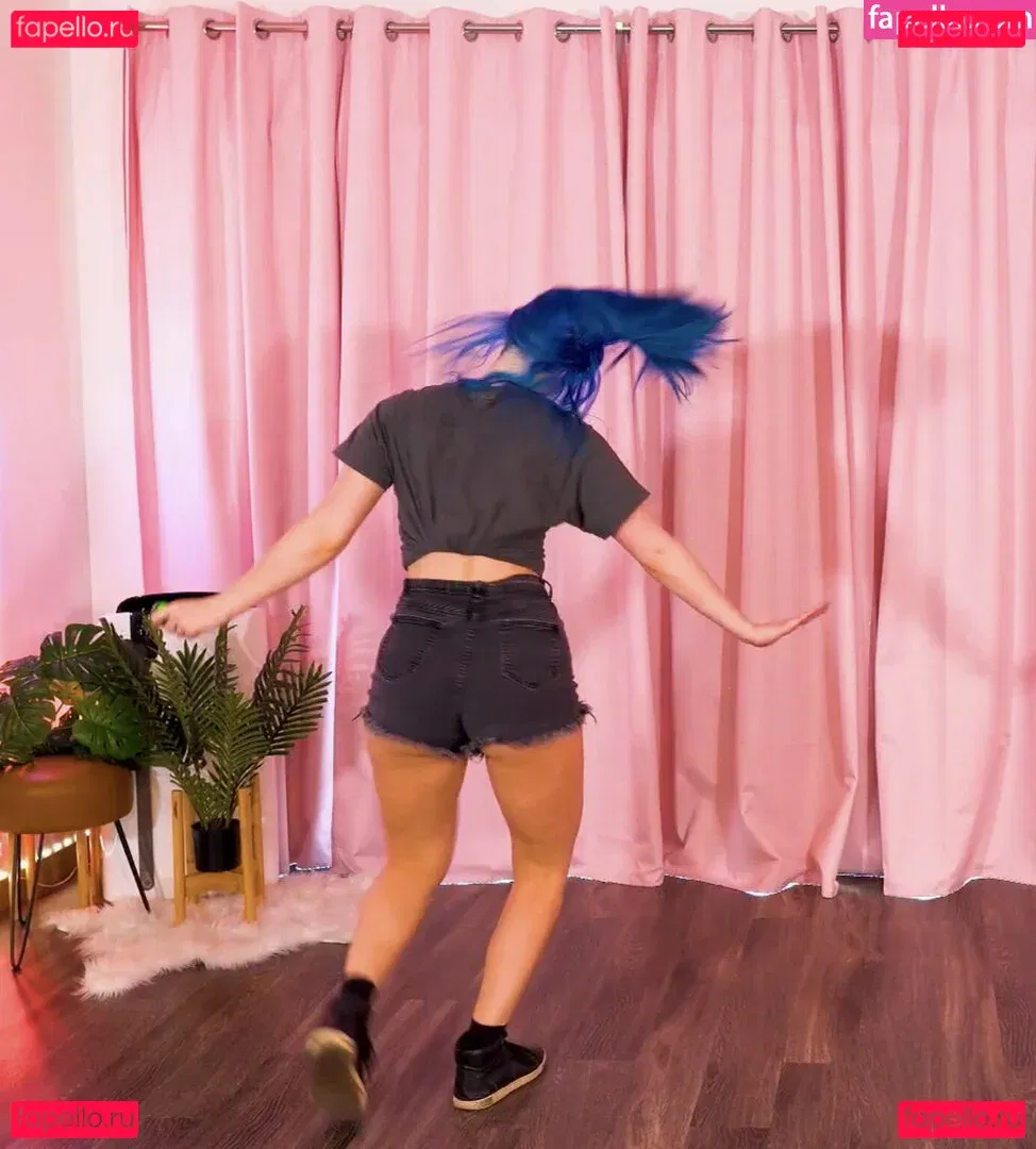 Littlesiha Onlyfans Photo Gallery 