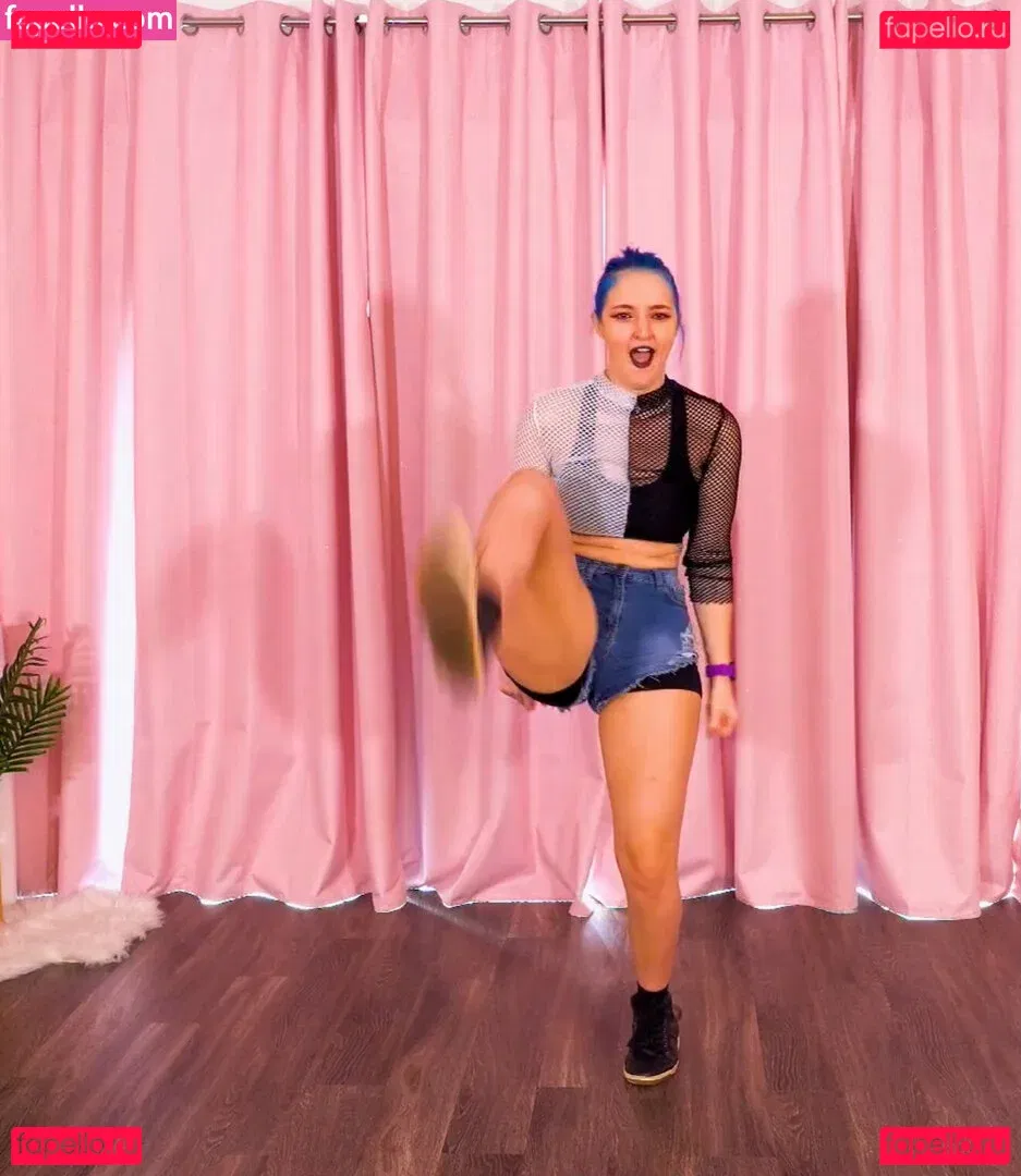 Littlesiha Onlyfans Photo Gallery 