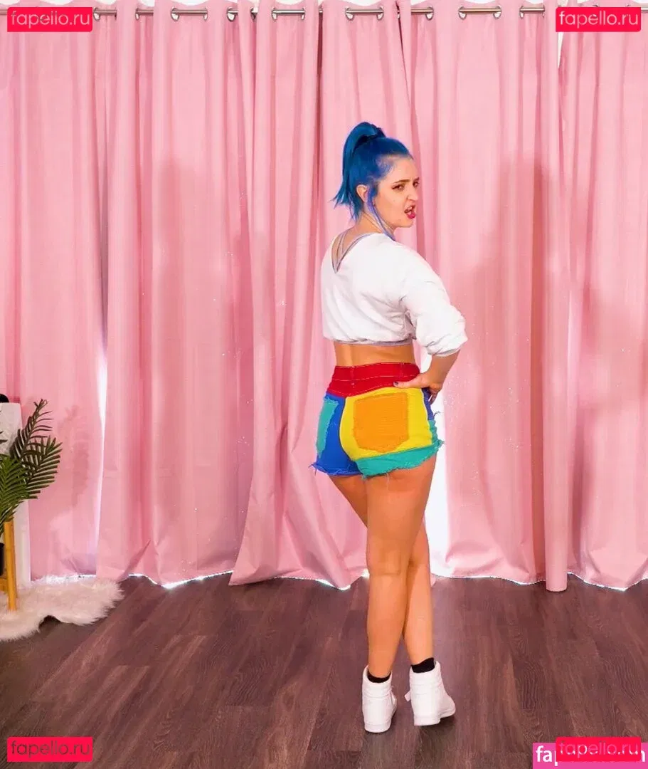 Littlesiha Onlyfans Photo Gallery 