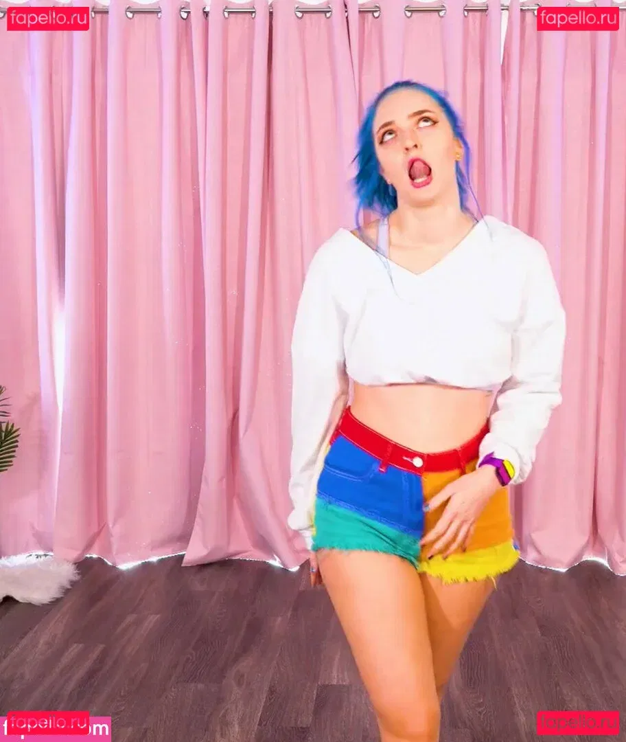 Littlesiha Onlyfans Photo Gallery 