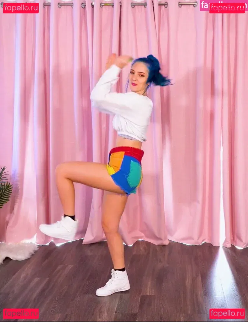 Littlesiha Onlyfans Photo Gallery 