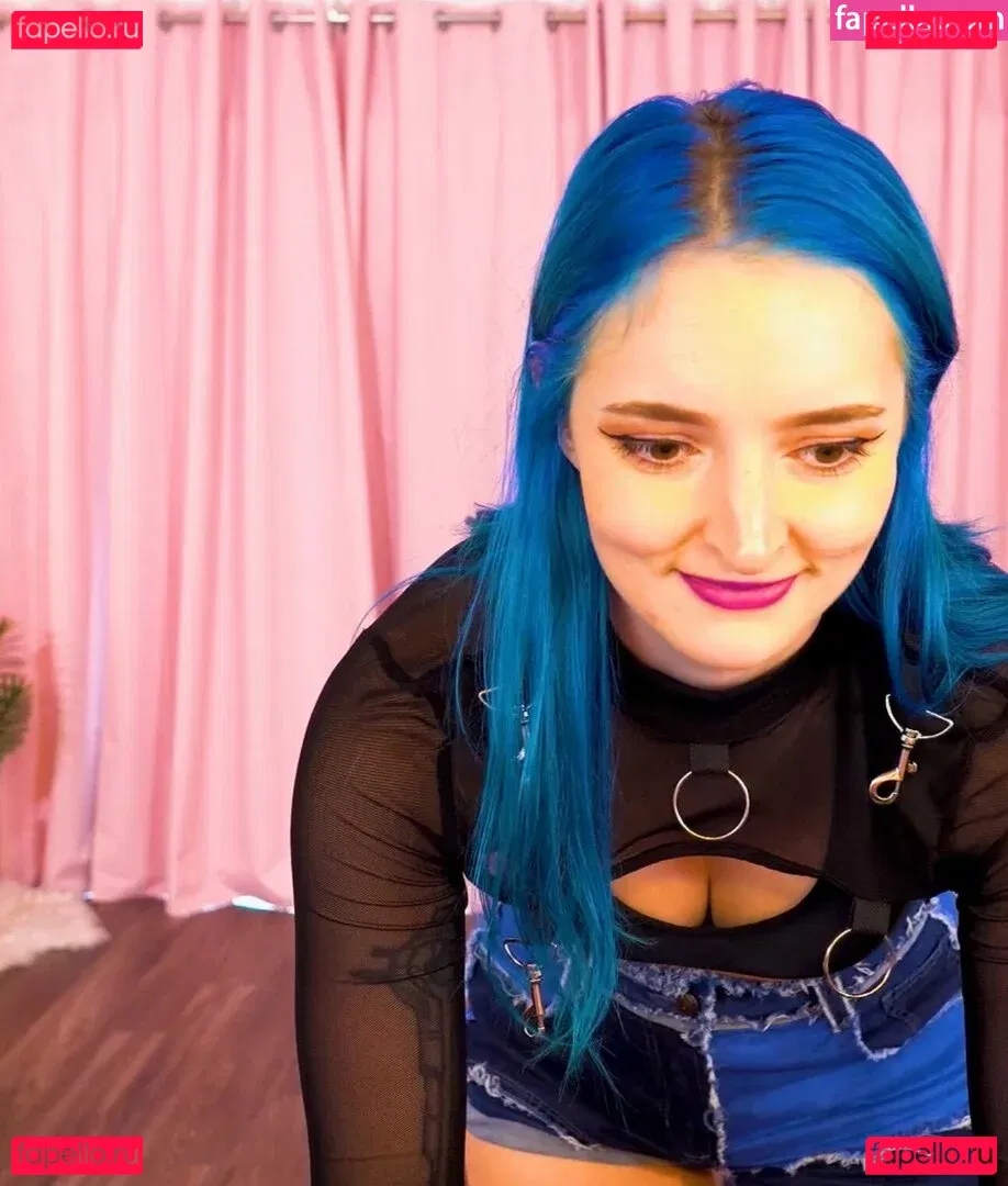 Littlesiha Onlyfans Photo Gallery 