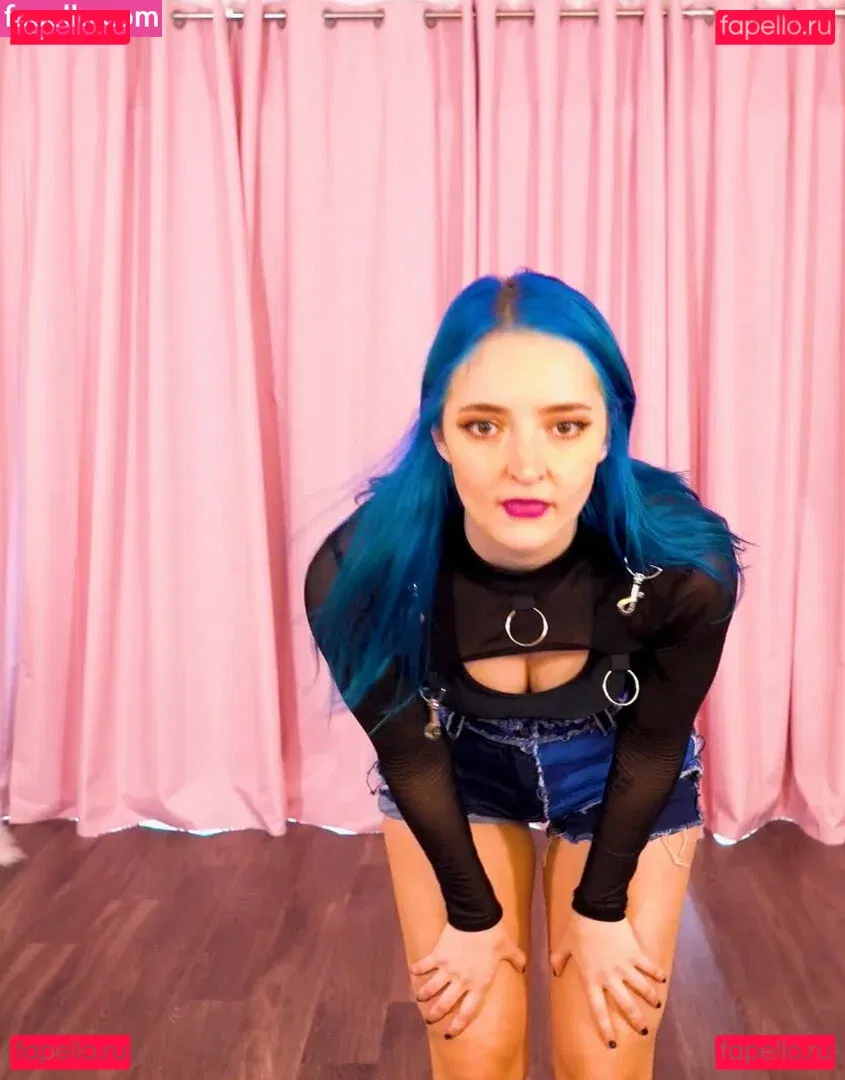 Littlesiha Onlyfans Photo Gallery 