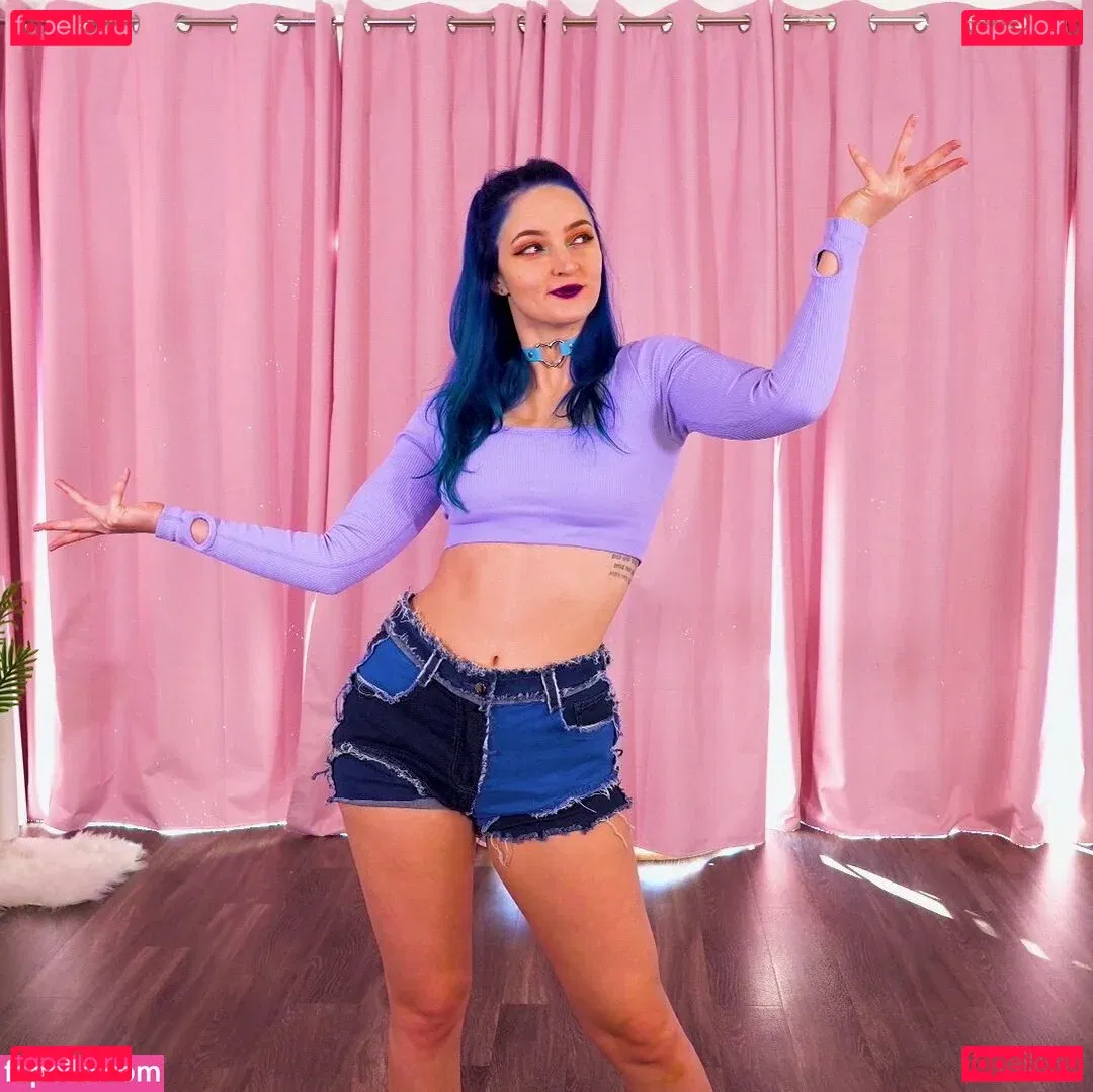 Littlesiha Onlyfans Photo Gallery 