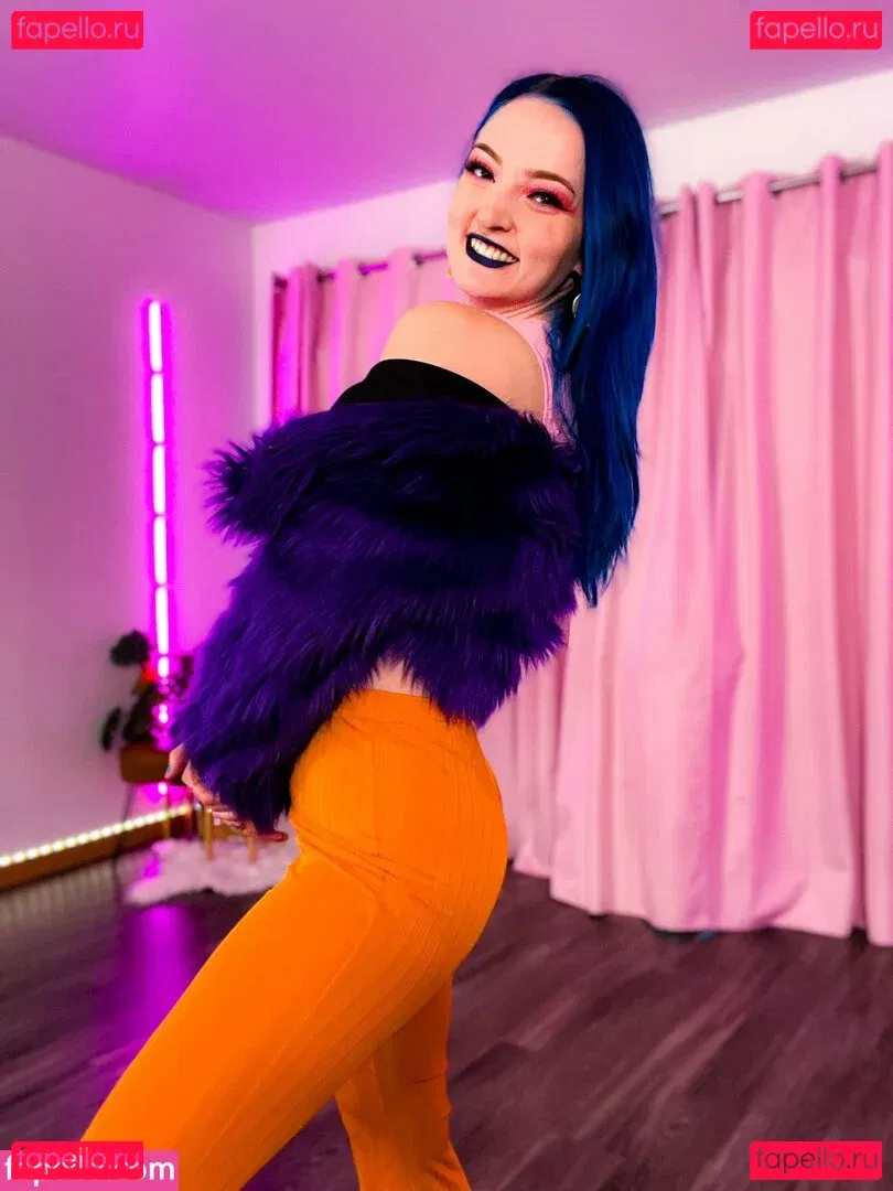 Littlesiha Onlyfans Photo Gallery 