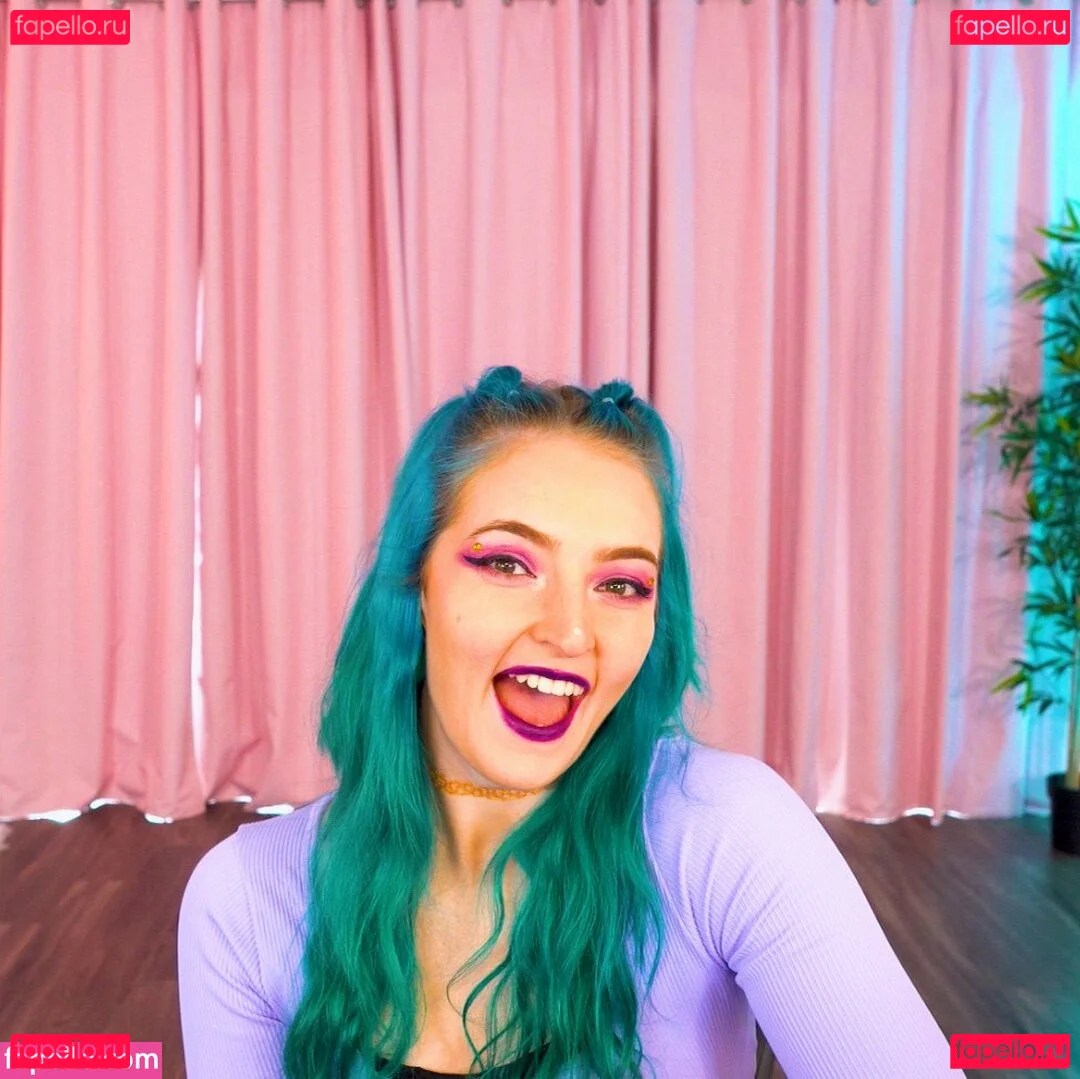 Littlesiha Onlyfans Photo Gallery 