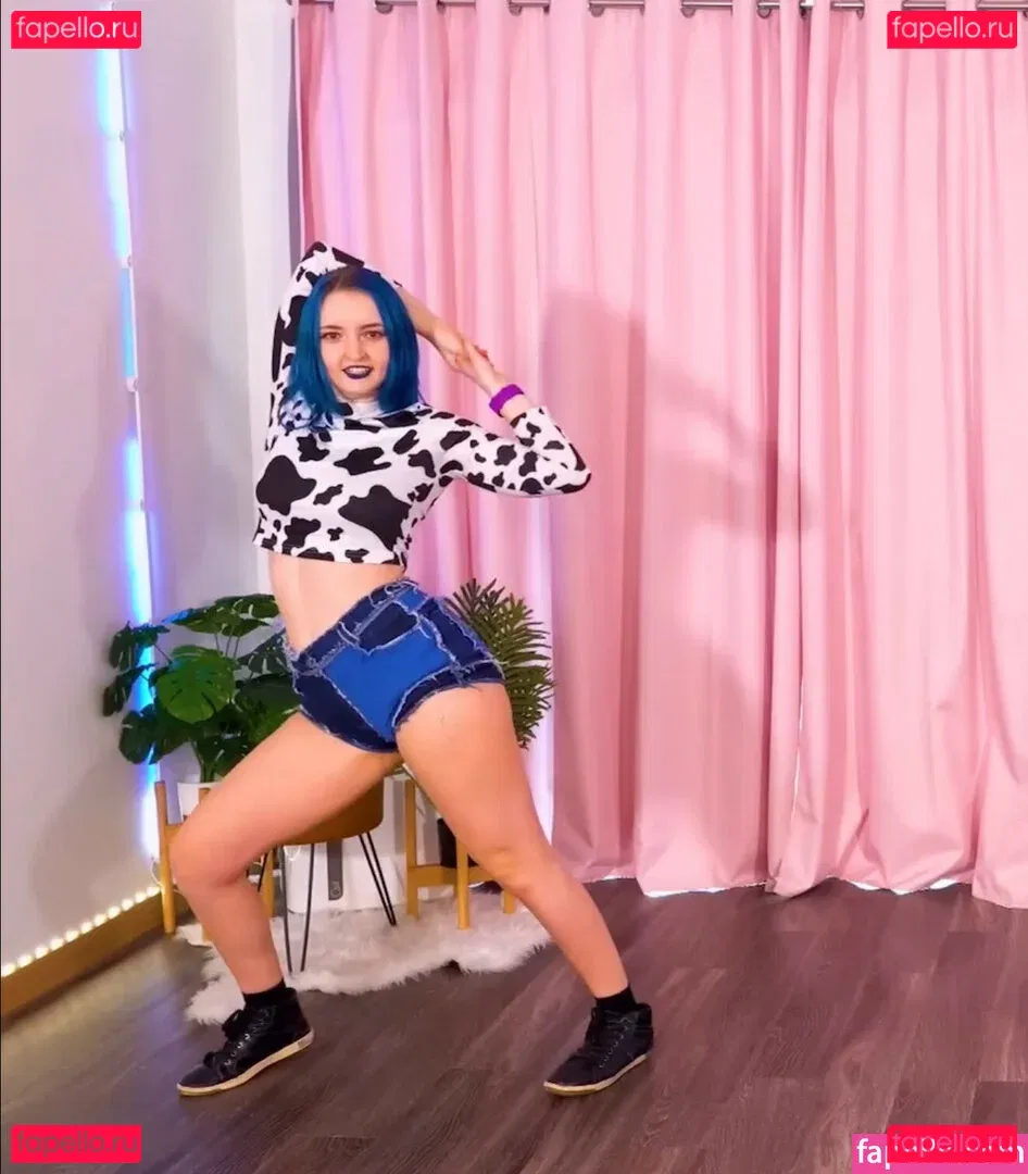 Littlesiha Onlyfans Photo Gallery 