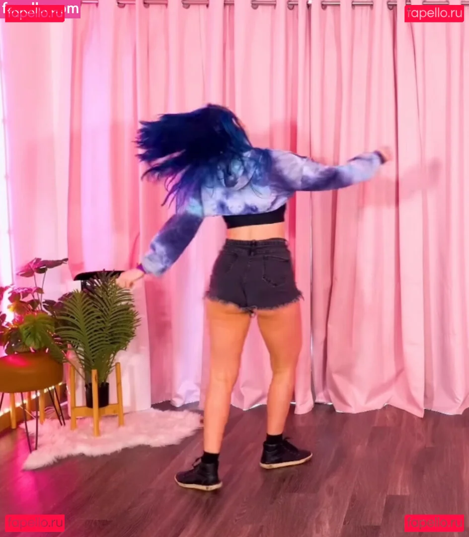 Littlesiha Onlyfans Photo Gallery 