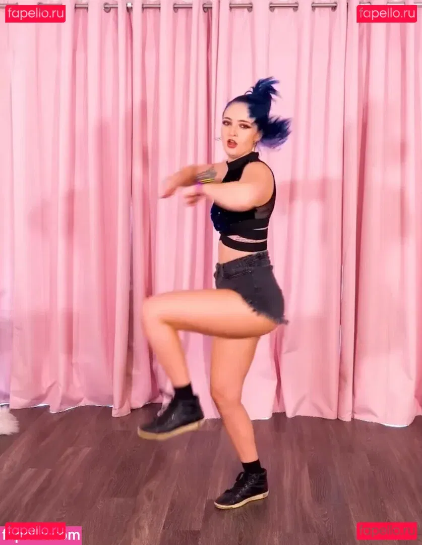 Littlesiha Onlyfans Photo Gallery 