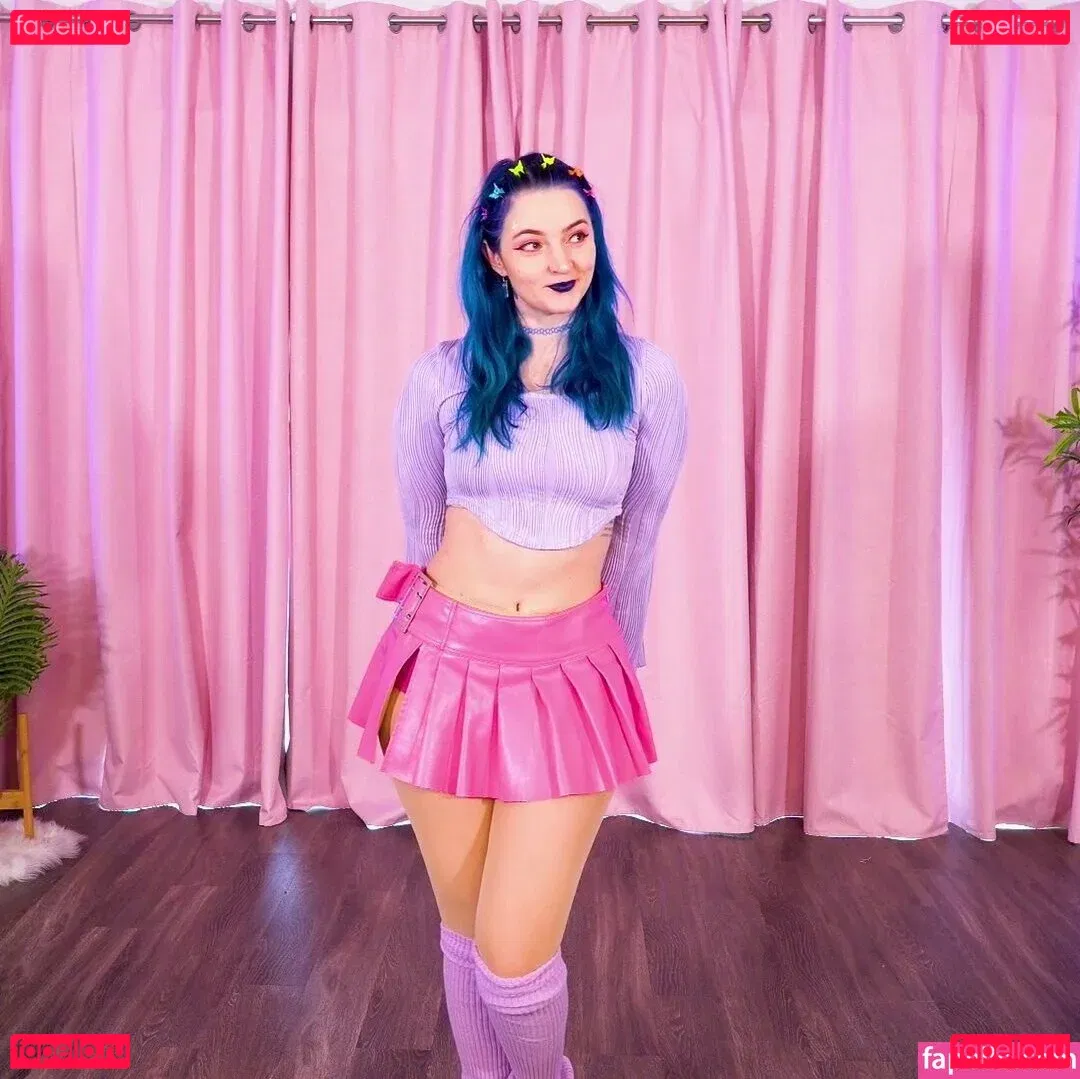 Littlesiha Onlyfans Photo Gallery 