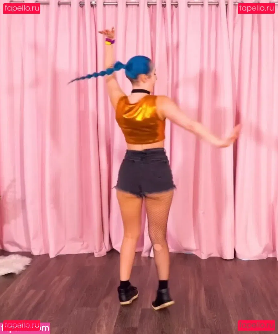 Littlesiha Onlyfans Photo Gallery 