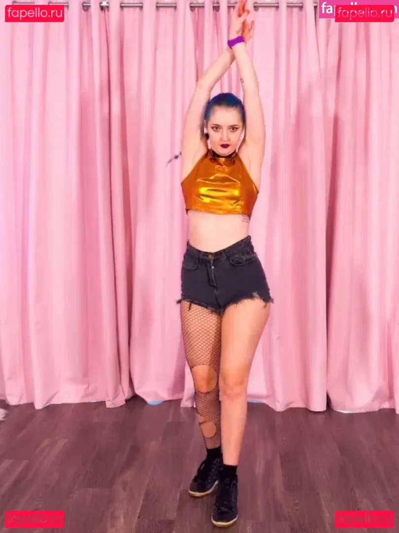 Littlesiha Onlyfans Photo Gallery 