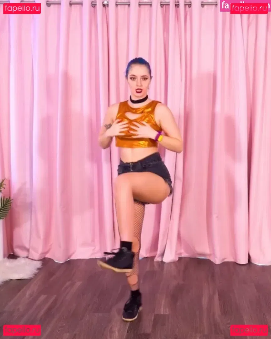 Littlesiha Onlyfans Photo Gallery 