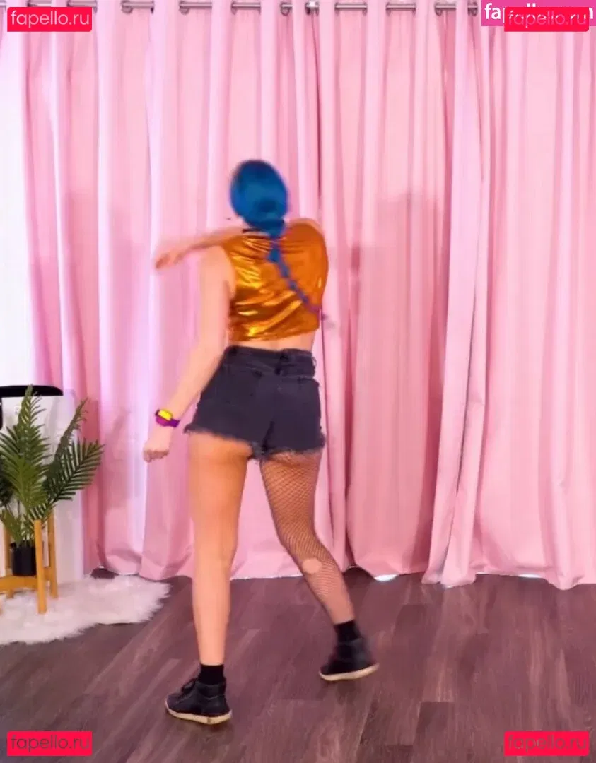 Littlesiha Onlyfans Photo Gallery 