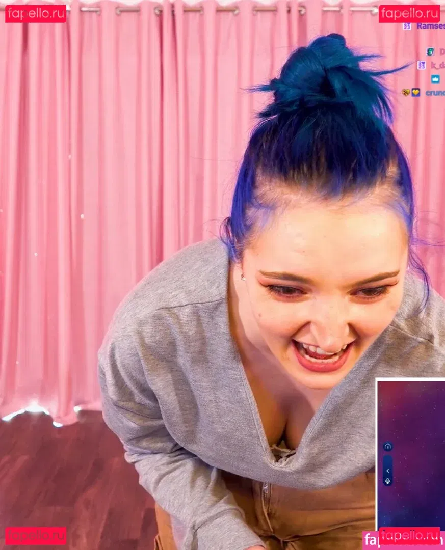 Littlesiha Onlyfans Photo Gallery 