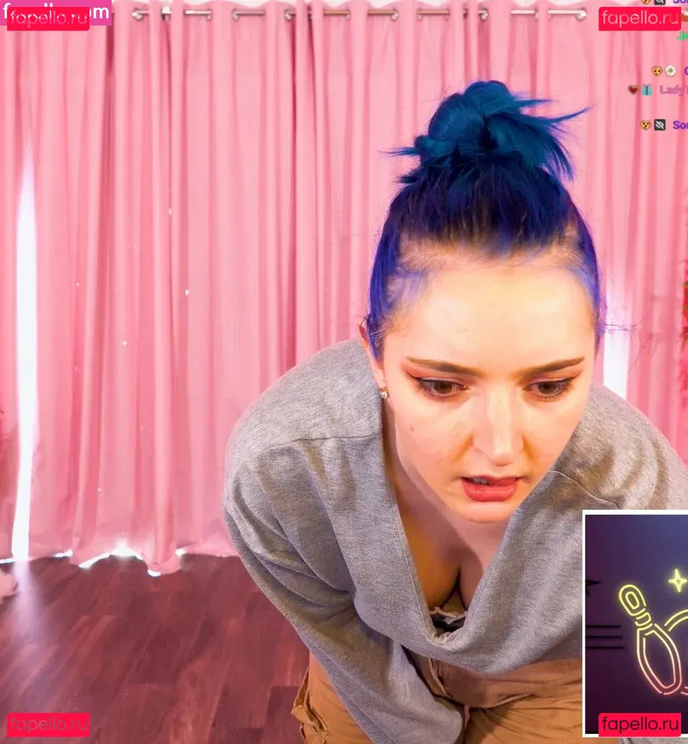 Littlesiha Onlyfans Photo Gallery 