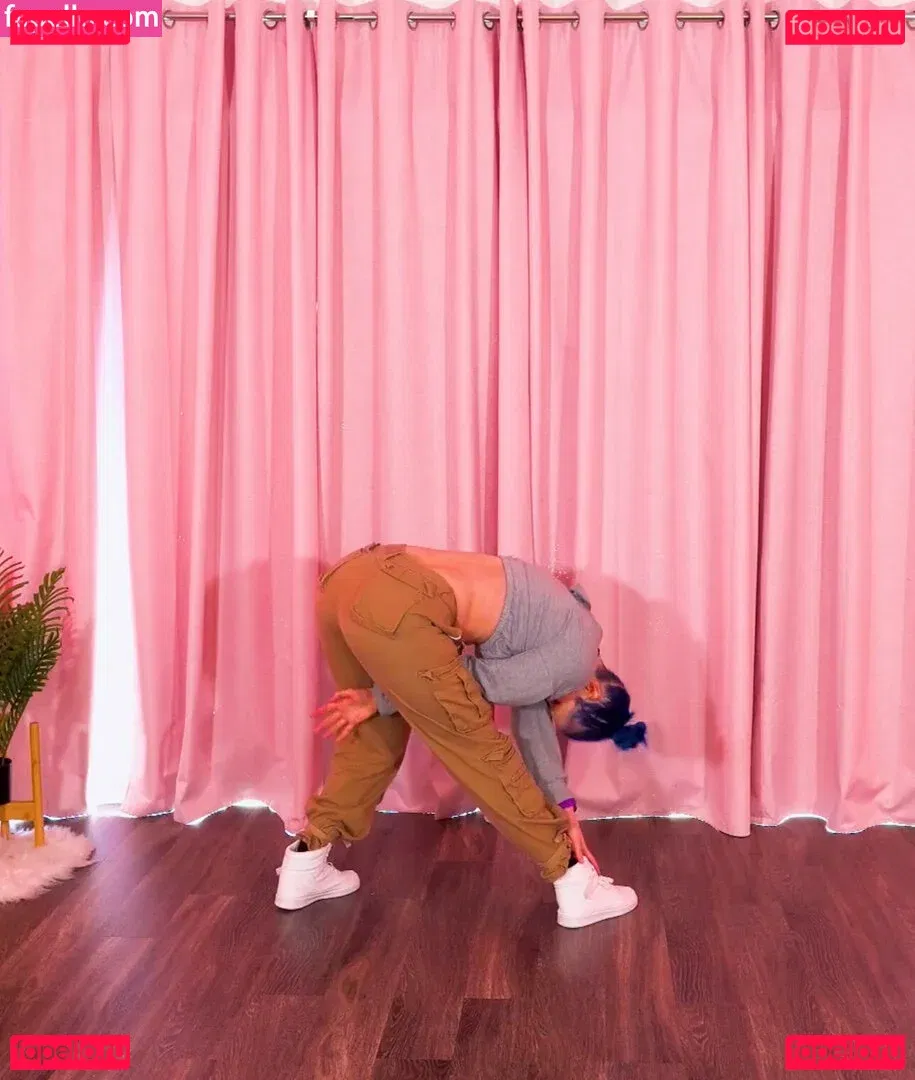 Littlesiha Onlyfans Photo Gallery 