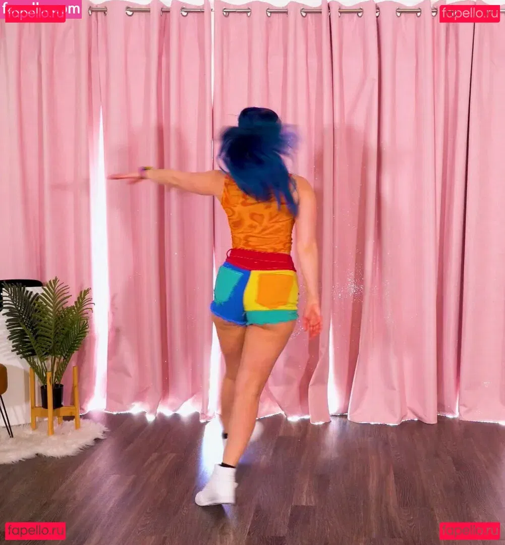 Littlesiha Onlyfans Photo Gallery 