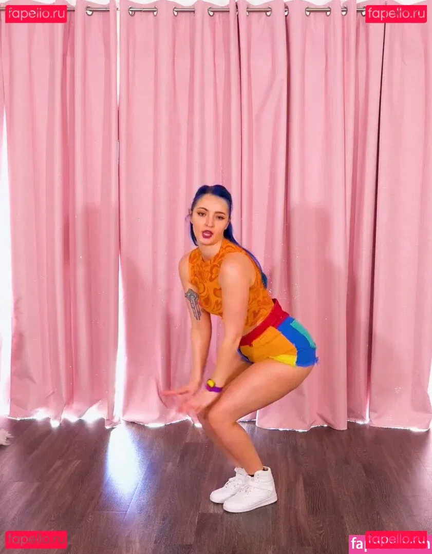 Littlesiha Onlyfans Photo Gallery 