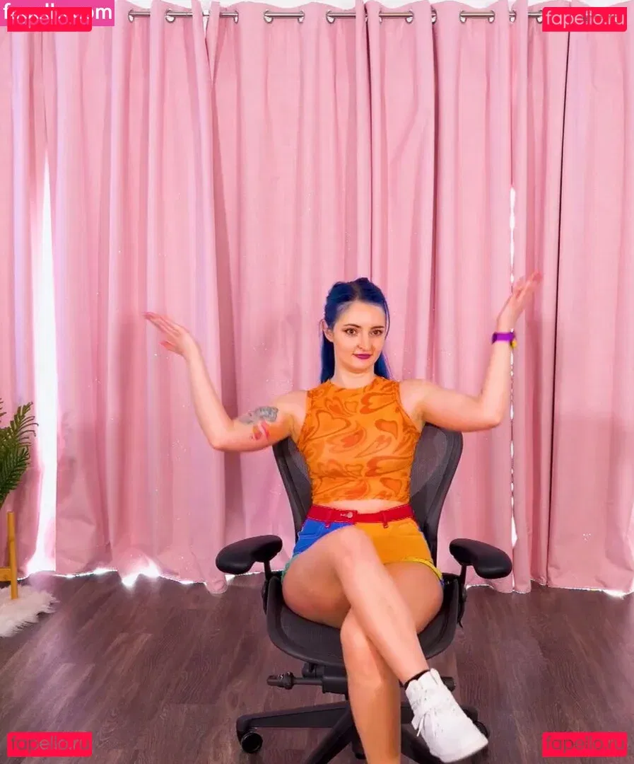 Littlesiha Onlyfans Photo Gallery 